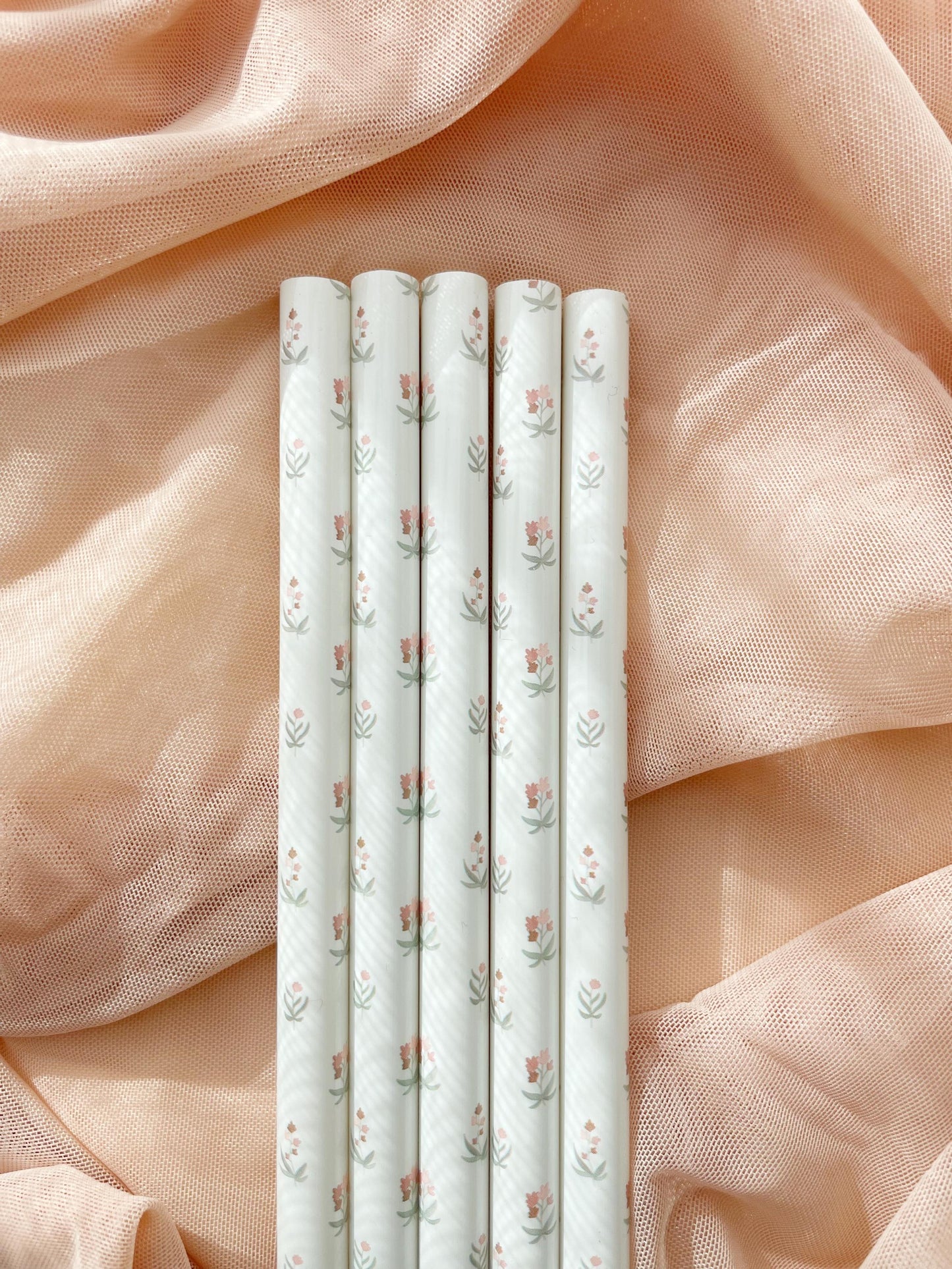 Bow Tumbler Straw Bulk Drinkware Accessories for Bow Theme Party Favor Flower Party Favor for Goody Bag Floral Party Gift for Pajama Party