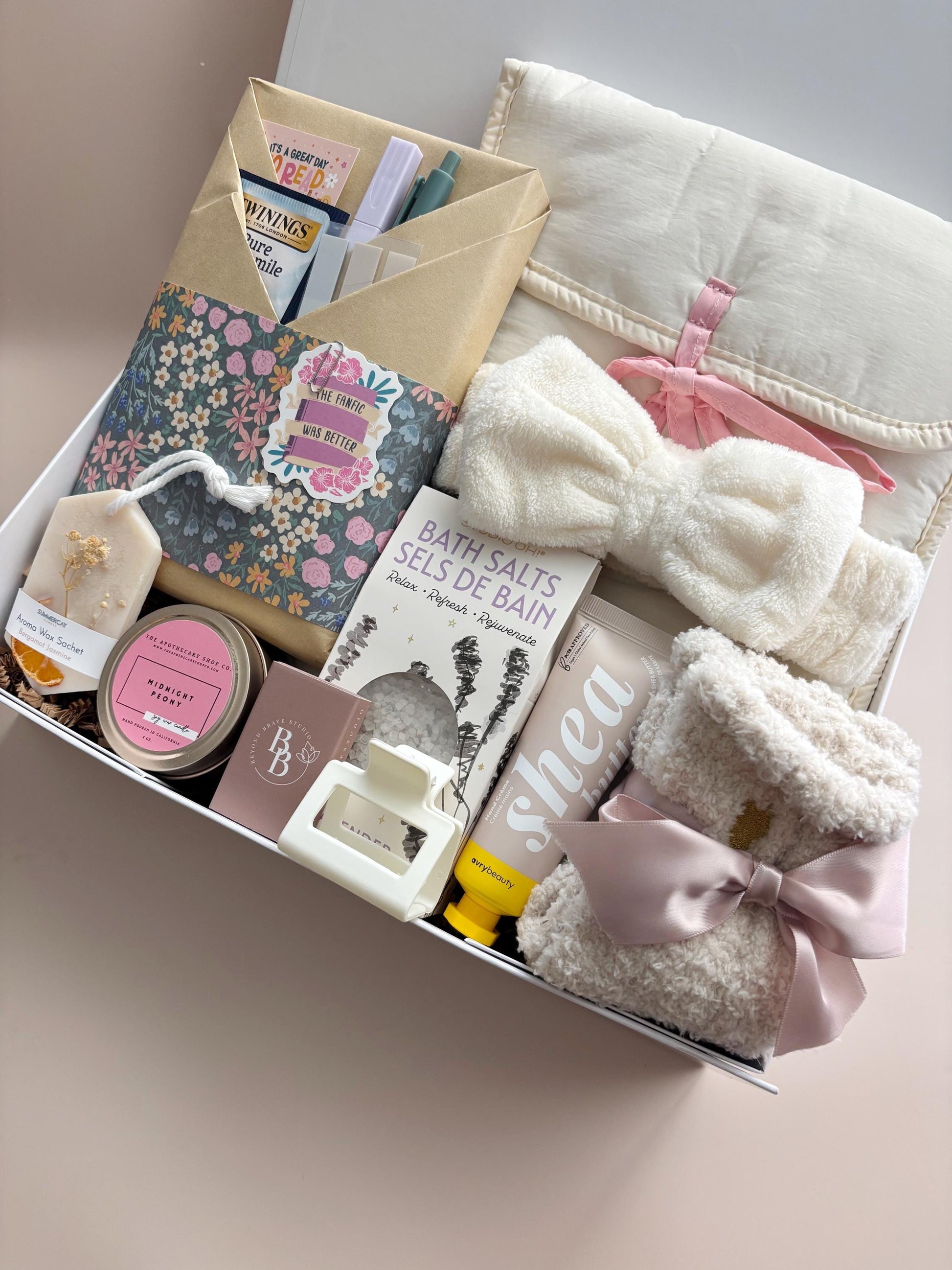 Romantasy Blind Date with a Book Lover Gift for Avid Reader Gift Set for Bookworm Gift Idea for Comfort Hygge Bookish Giftbox for Book Club