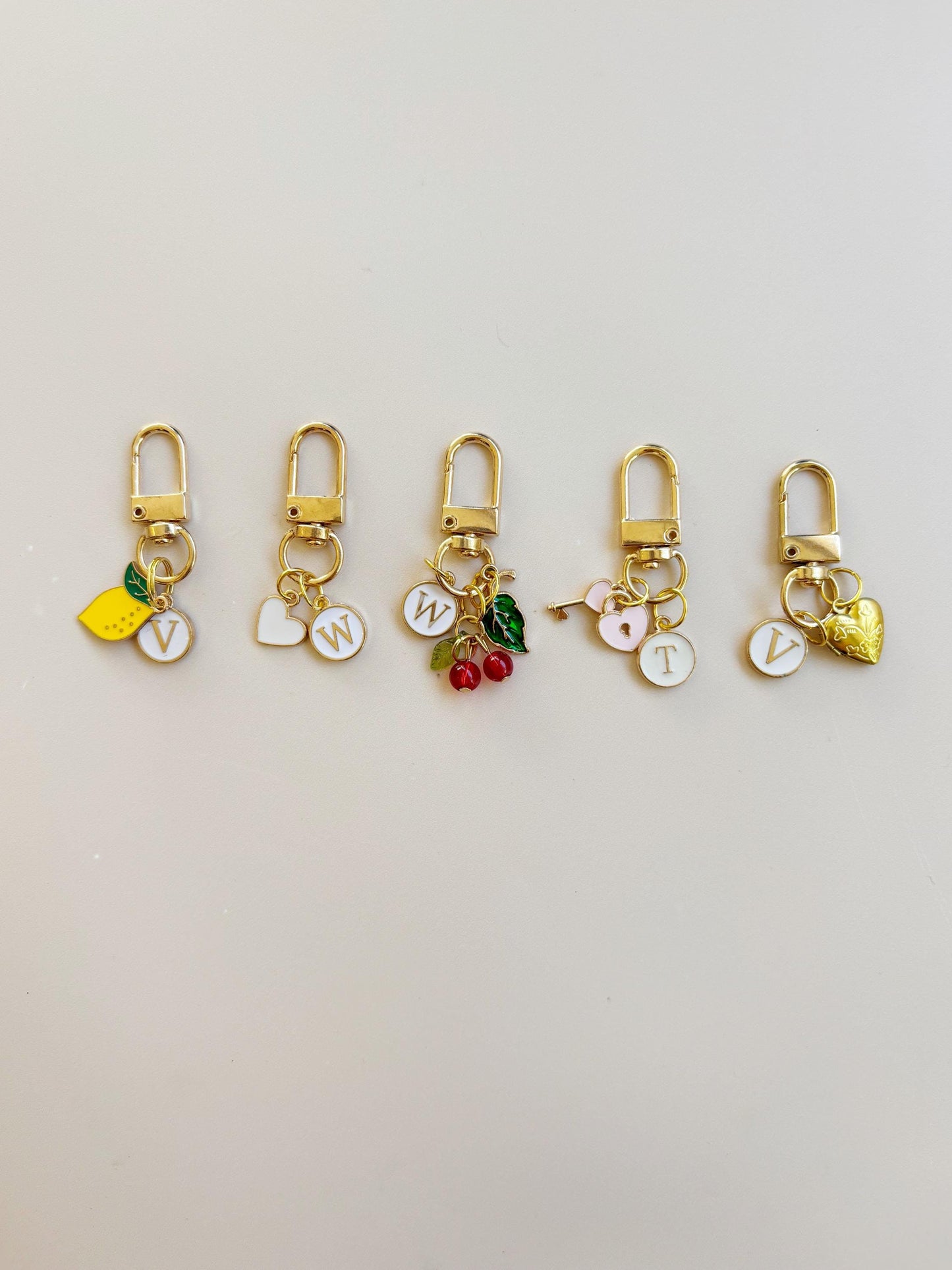 Custom Initial Keychain Trendy Purse Charm Personalized Bag Accessory for Handbag Keychain Diaper Bag Tag Gift for Holiday Stocking Stuffer