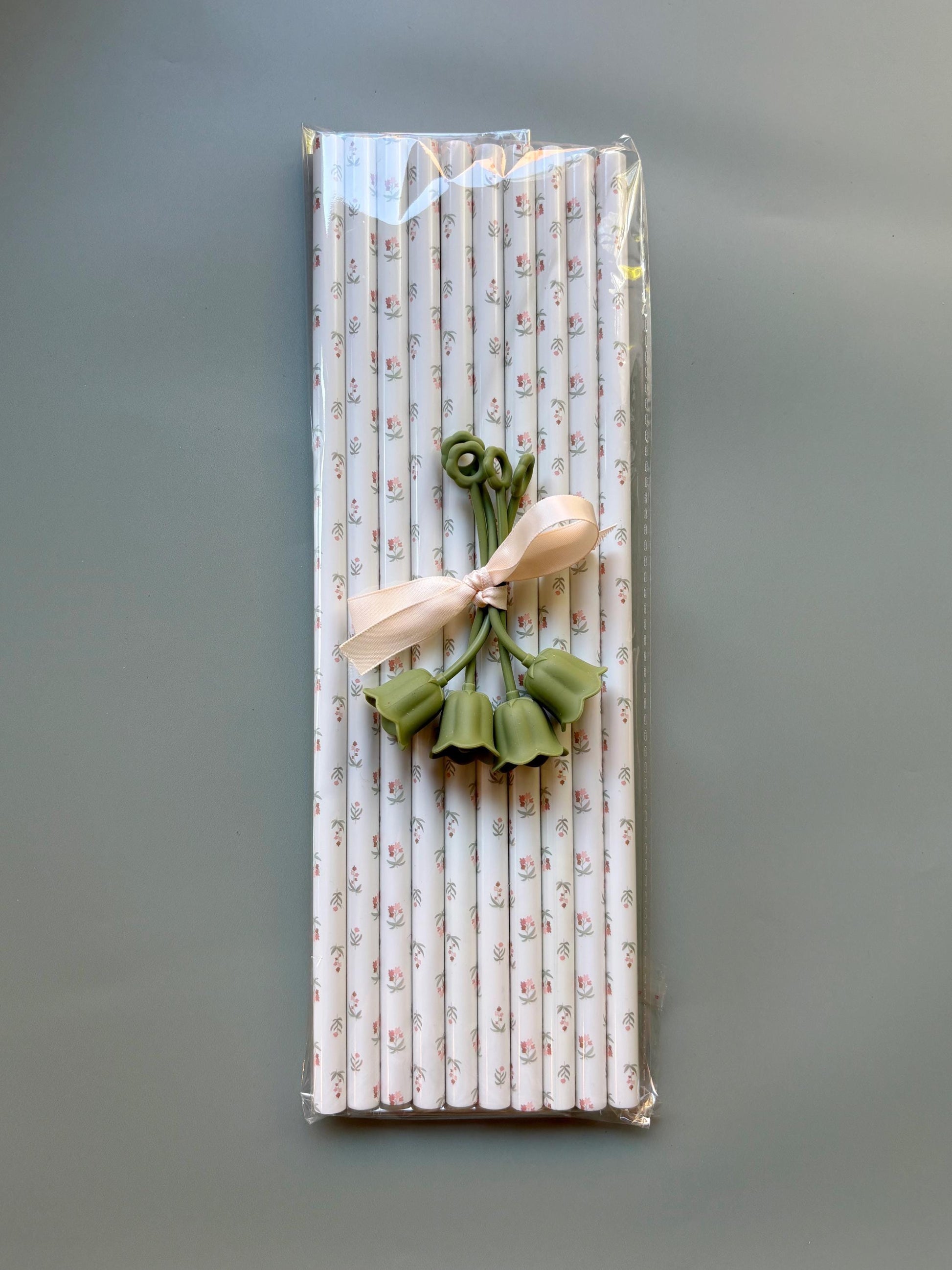 Floral Straw Reusable Drinking Eco Friendly Decorative Plastic Long Tube Silicone Tulip Cover Kitchen Drink Accessory Sustainable Party