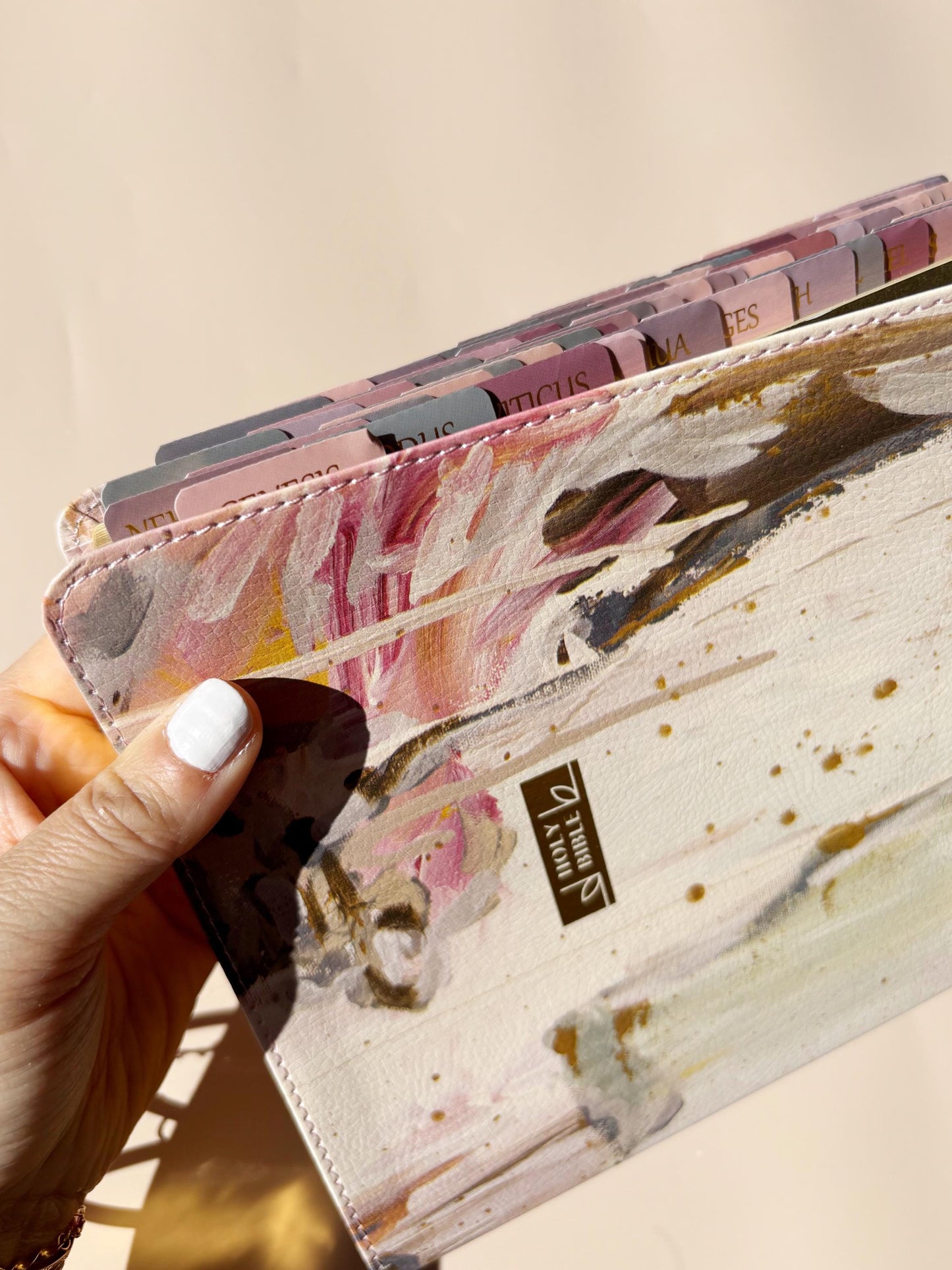 Personalized NIV Bible for Women Tabbed Bible Gift for Christian Women Custom Holy Bible Study Gift for Daughter Baptism Devotional Gift