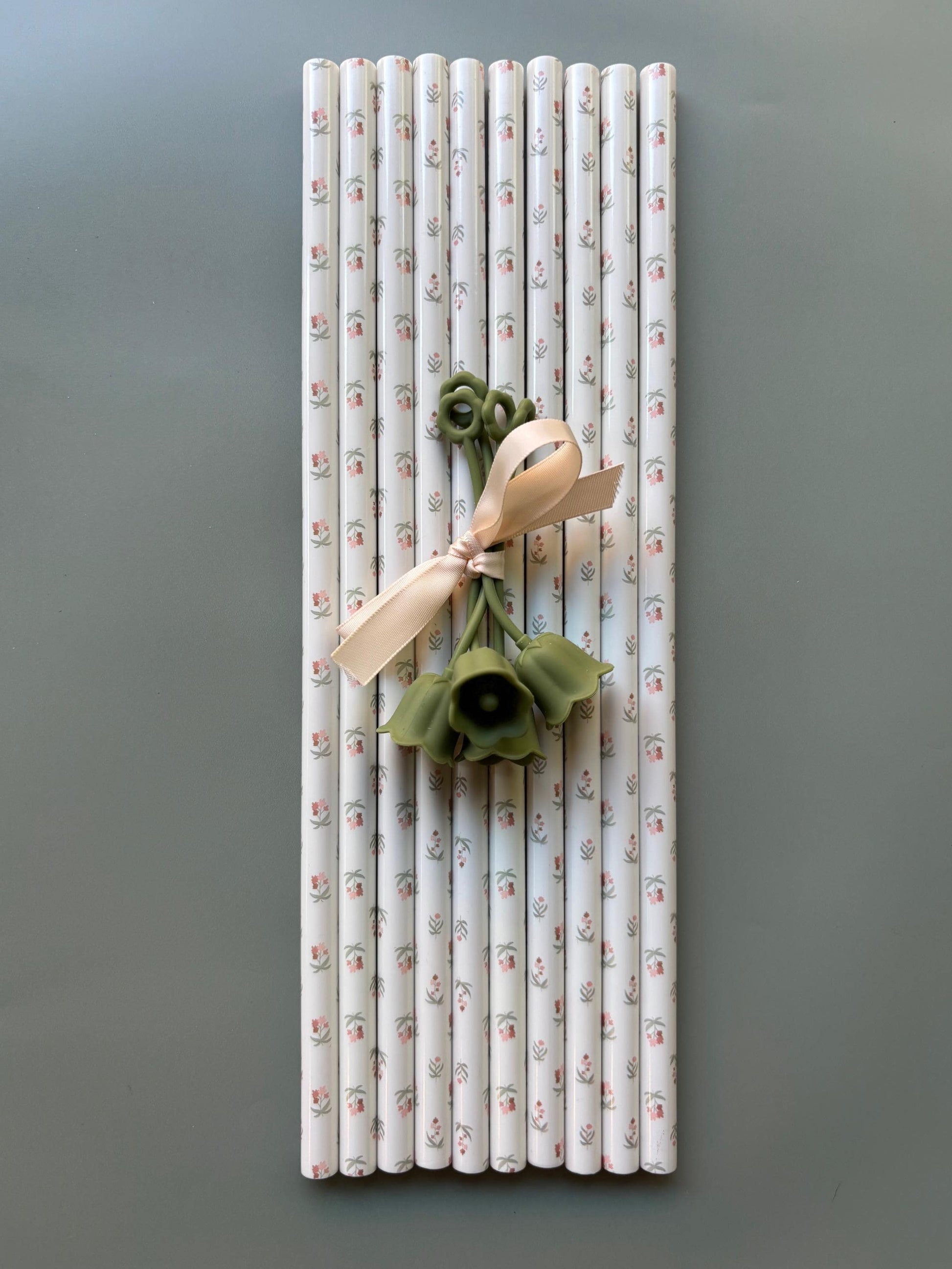 Floral Straw Reusable Drinking Eco Friendly Decorative Plastic Long Tube Silicone Tulip Cover Kitchen Drink Accessory Sustainable Party