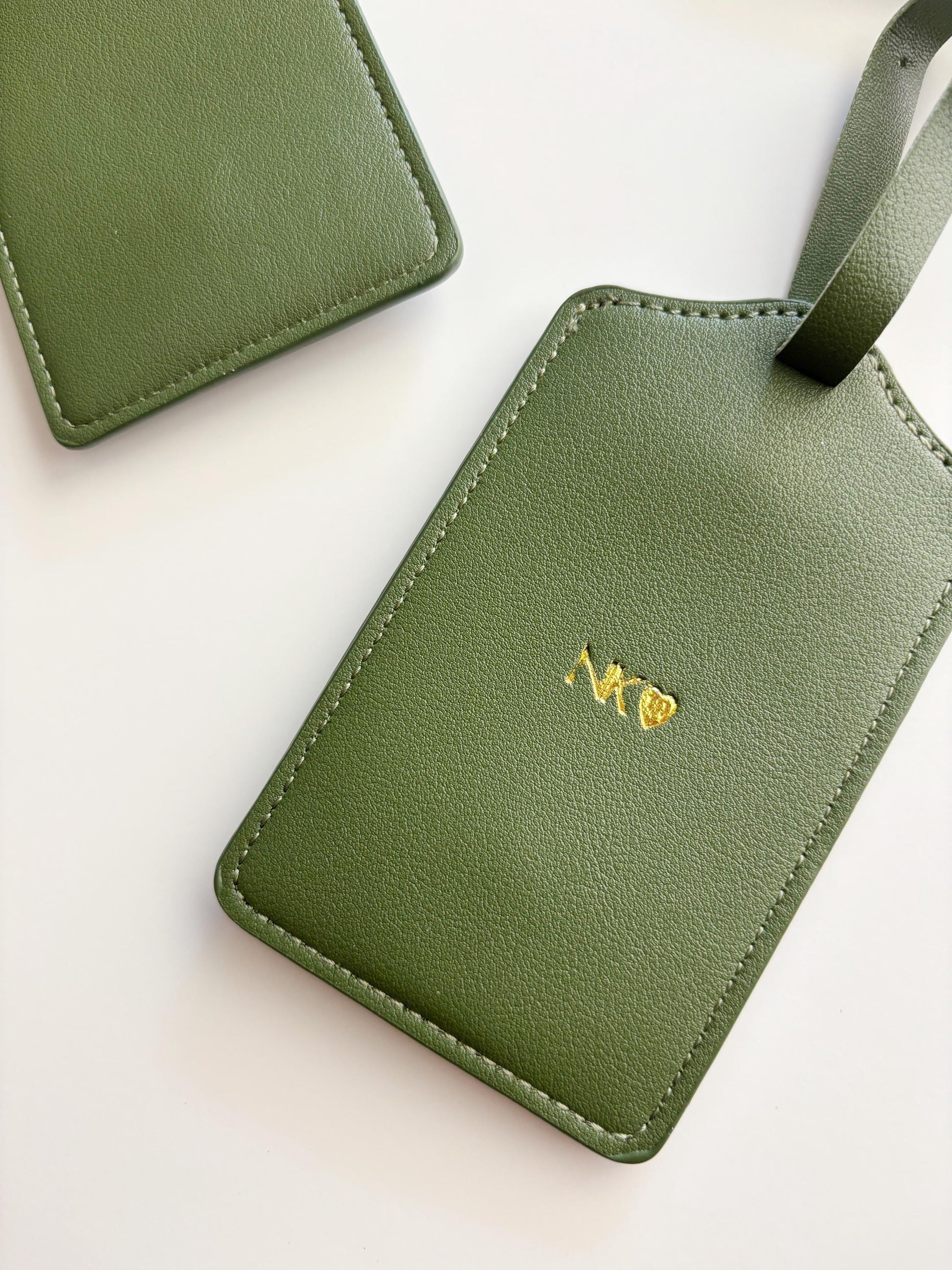 Personalized Luggage Tag Suitcase Bag Tag Gift for Vacation Travel Embossed Monogram Family Matching Carry-on Duffel Bag Name Tag for Team