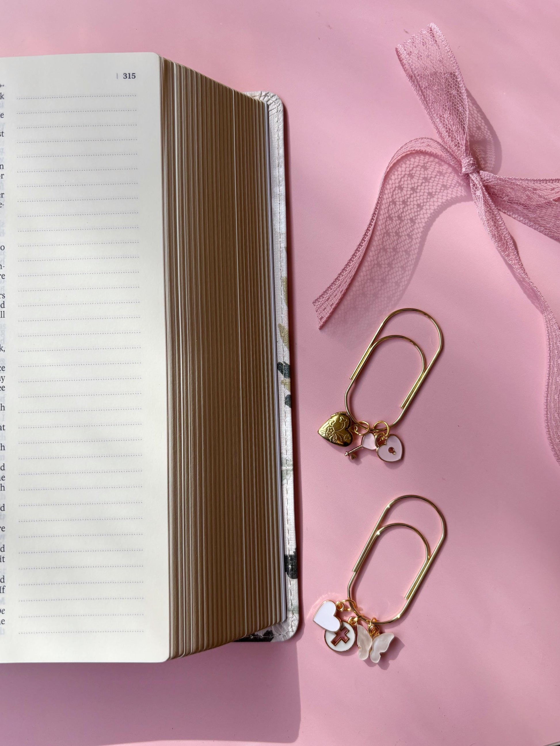 Gold Jumbo Paper Clip Planner Budget Binder Charm New Year 2026 Journal Accessory Page Marker Gold Large Paper Clip Holder Bow Bookmark