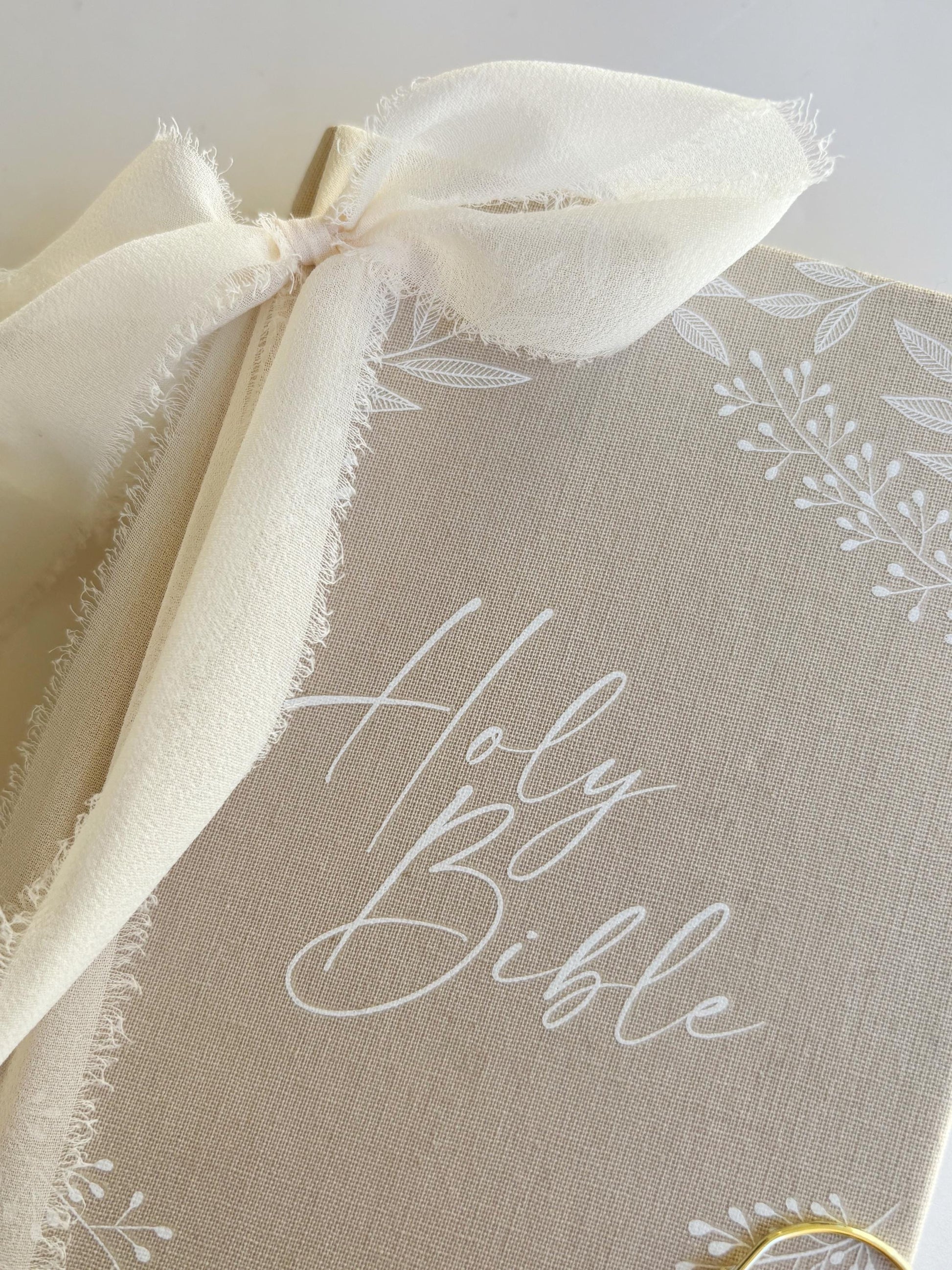 Personalized NIV Holy Bible for Wedding Couple Newly Engaged Gift Custom Compact Bridal Bible Gift for Wedding Ceremony Keepsake Bride Gift