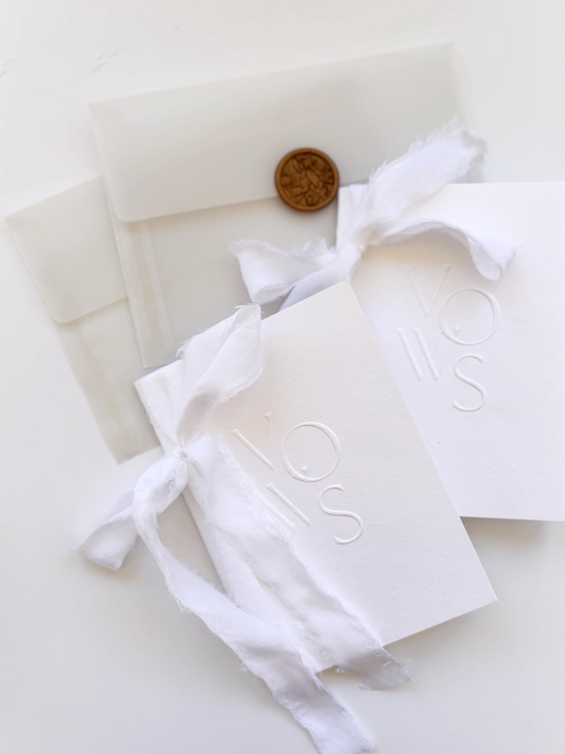 Embossed Elegant Vow Book Set for Couple Engagement Gift For Classic Beach Wedding Ceremony Personalized Gender Neutral Custom Vow Booklet