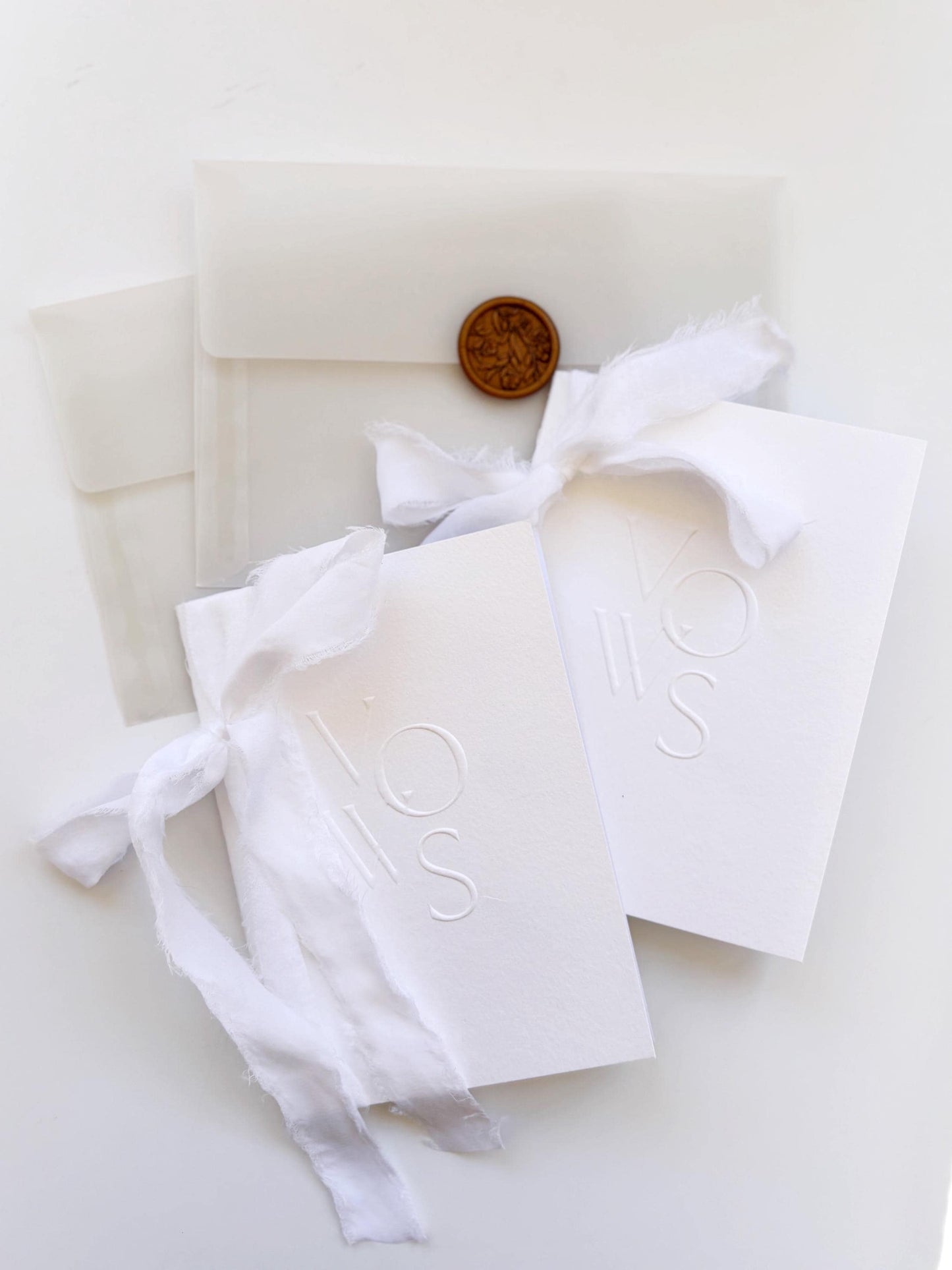 Embossed Elegant Vow Book Set for Couple Engagement Gift For Classic Beach Wedding Ceremony Personalized Gender Neutral Custom Vow Booklet