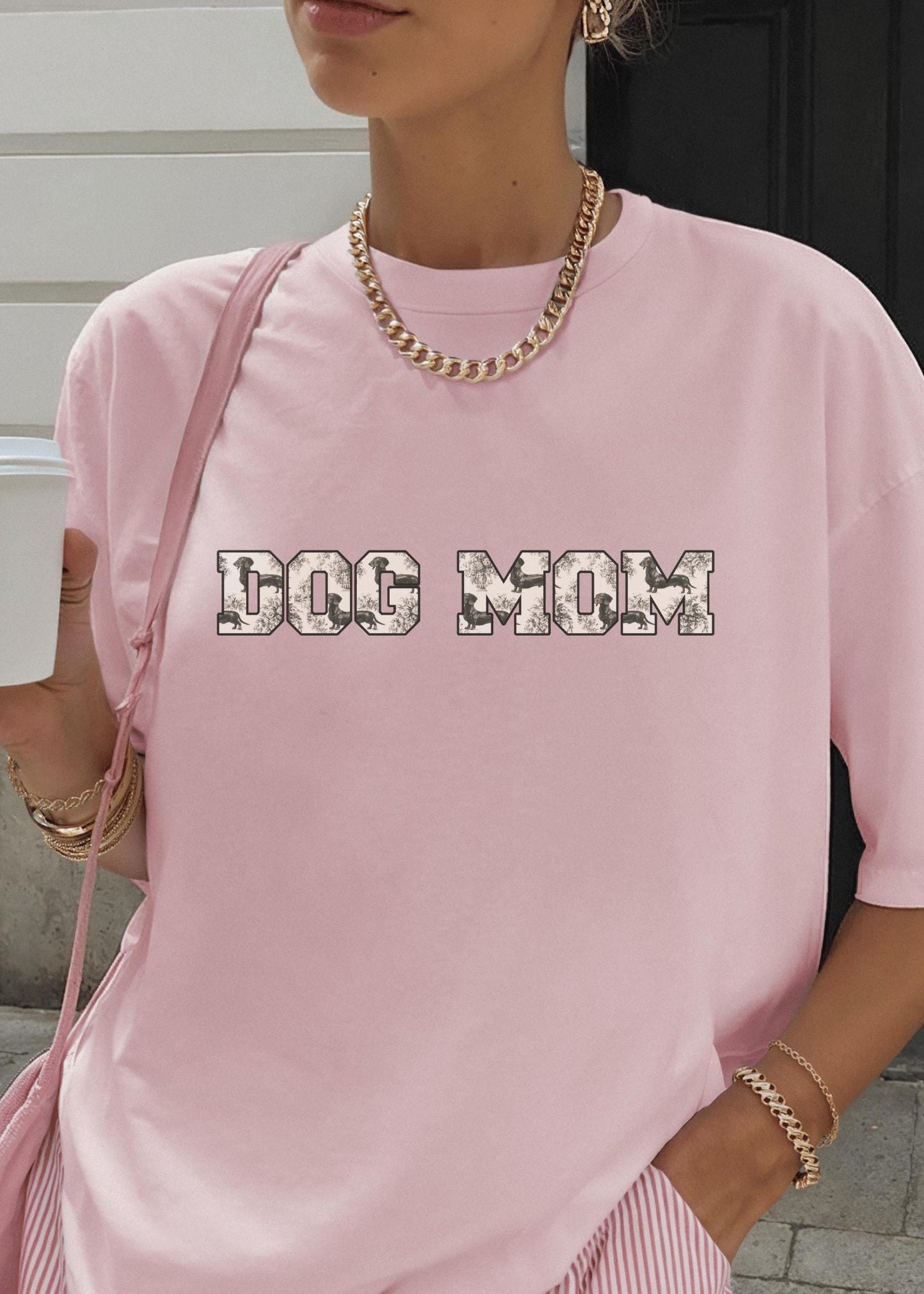 Trendy Dog Graphic Comfort Color T-shirt Wiener Dog Mom Funny Gift for Dachshund Casual Tee Oversized Garment Dyed Pet Dog Walking Shirt